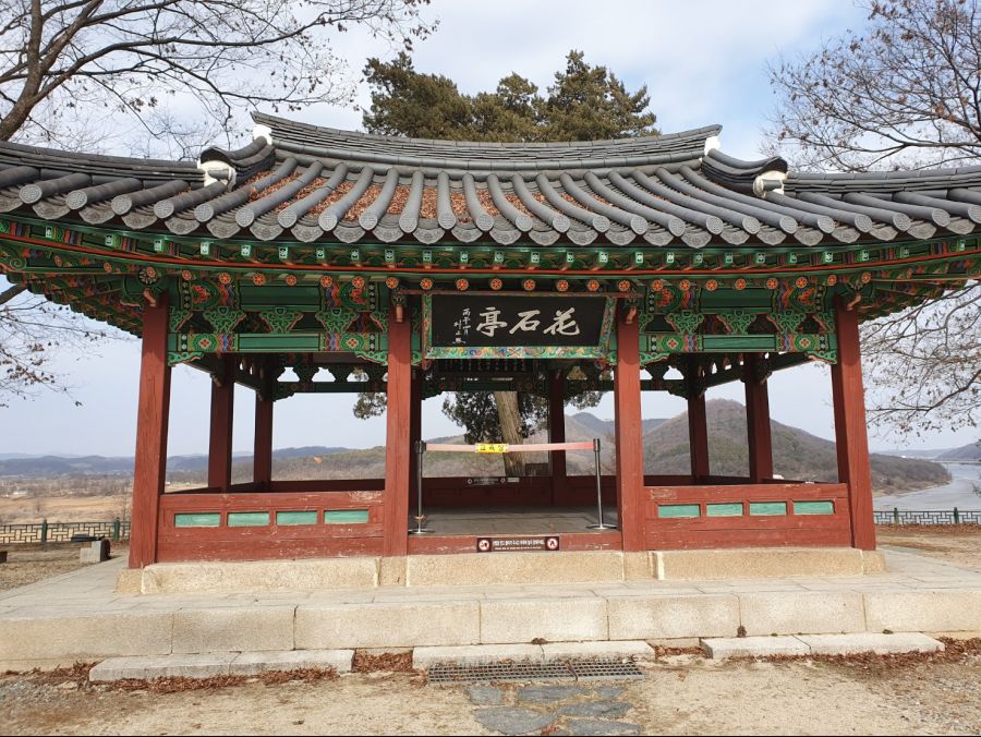 군자정