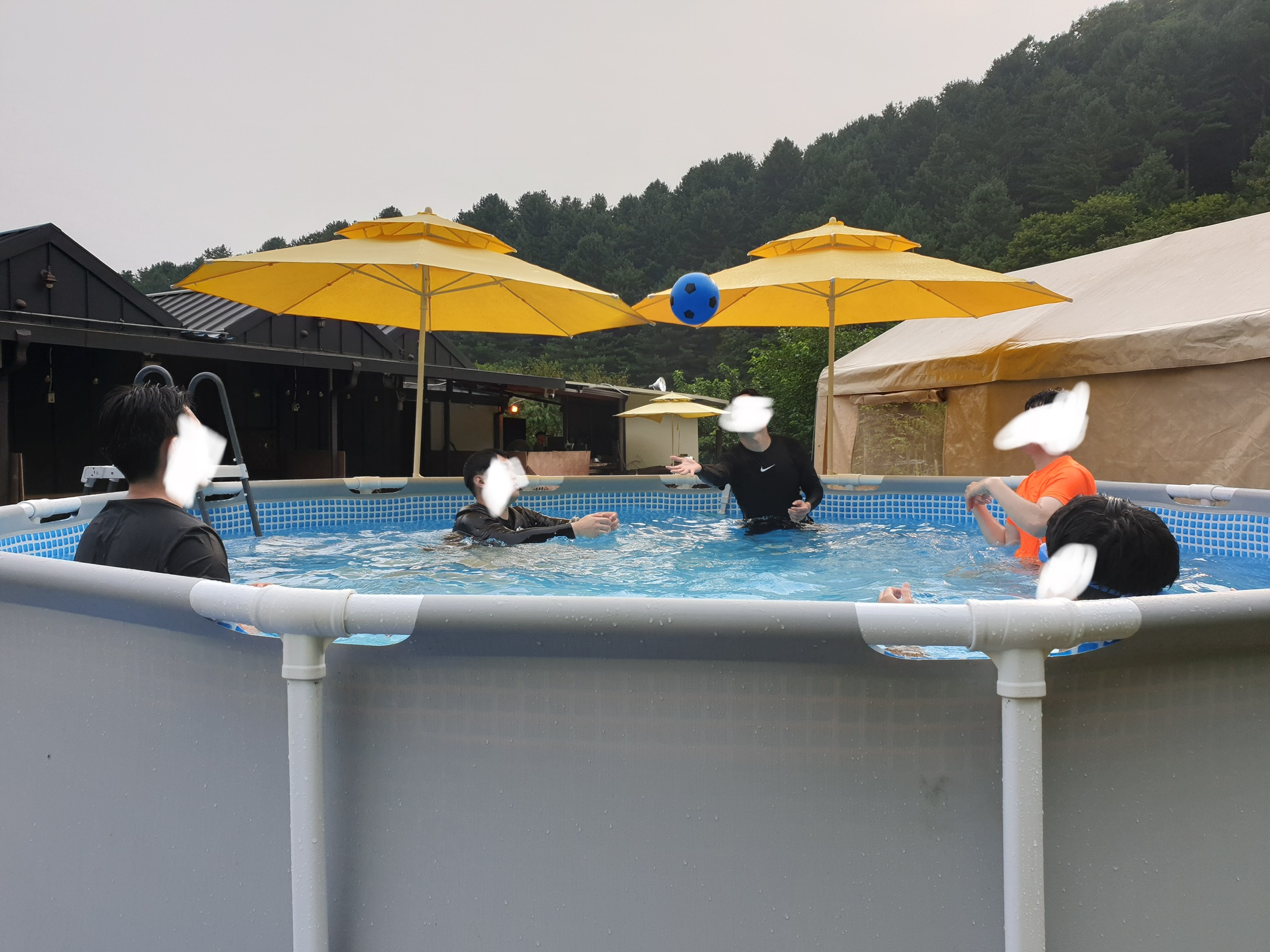 속삭임
